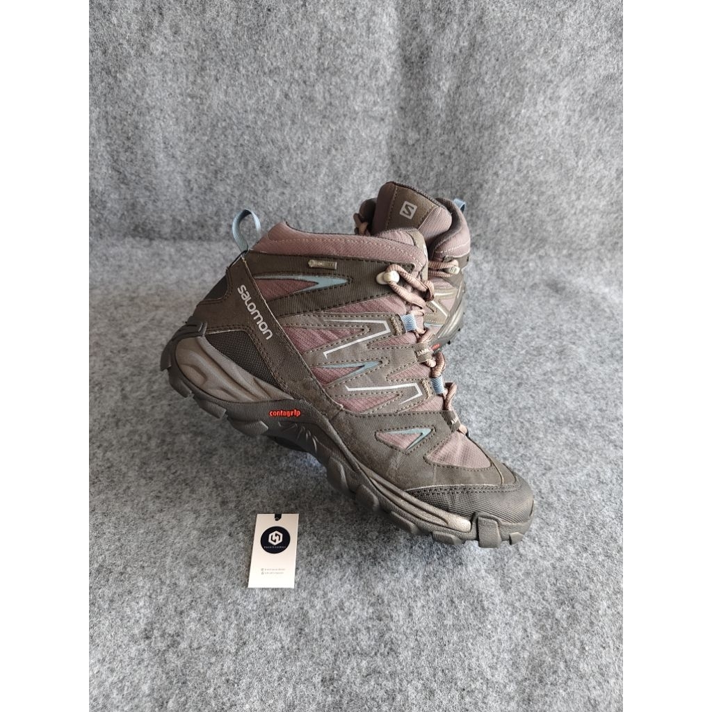 SEPATU SALOMON HIKING