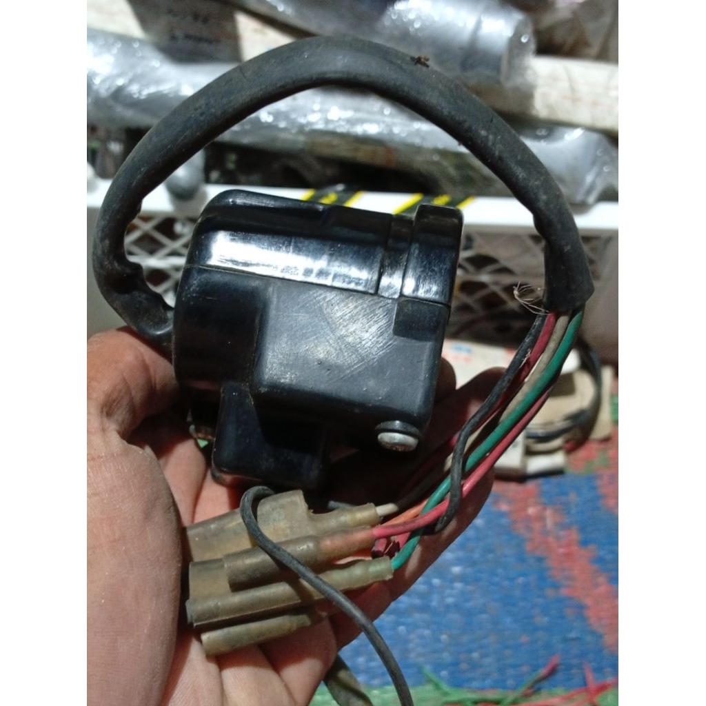 saklar holder kiri kawasaki binter joy