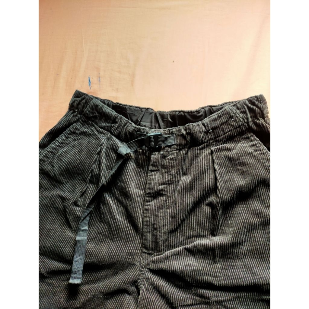 Uniqlo utility corduroy pants