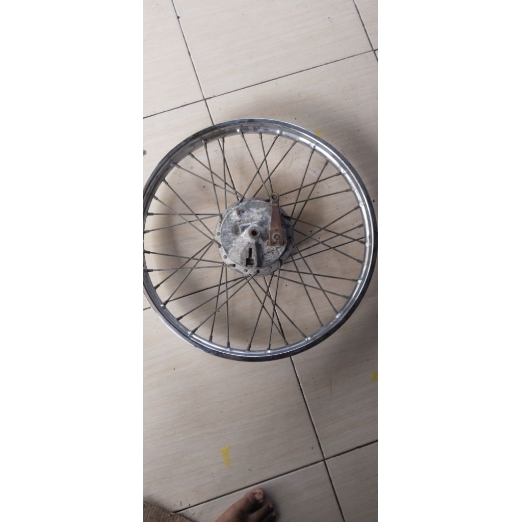 velg depan set suzuki a100 gp100 ring 18 orginal
