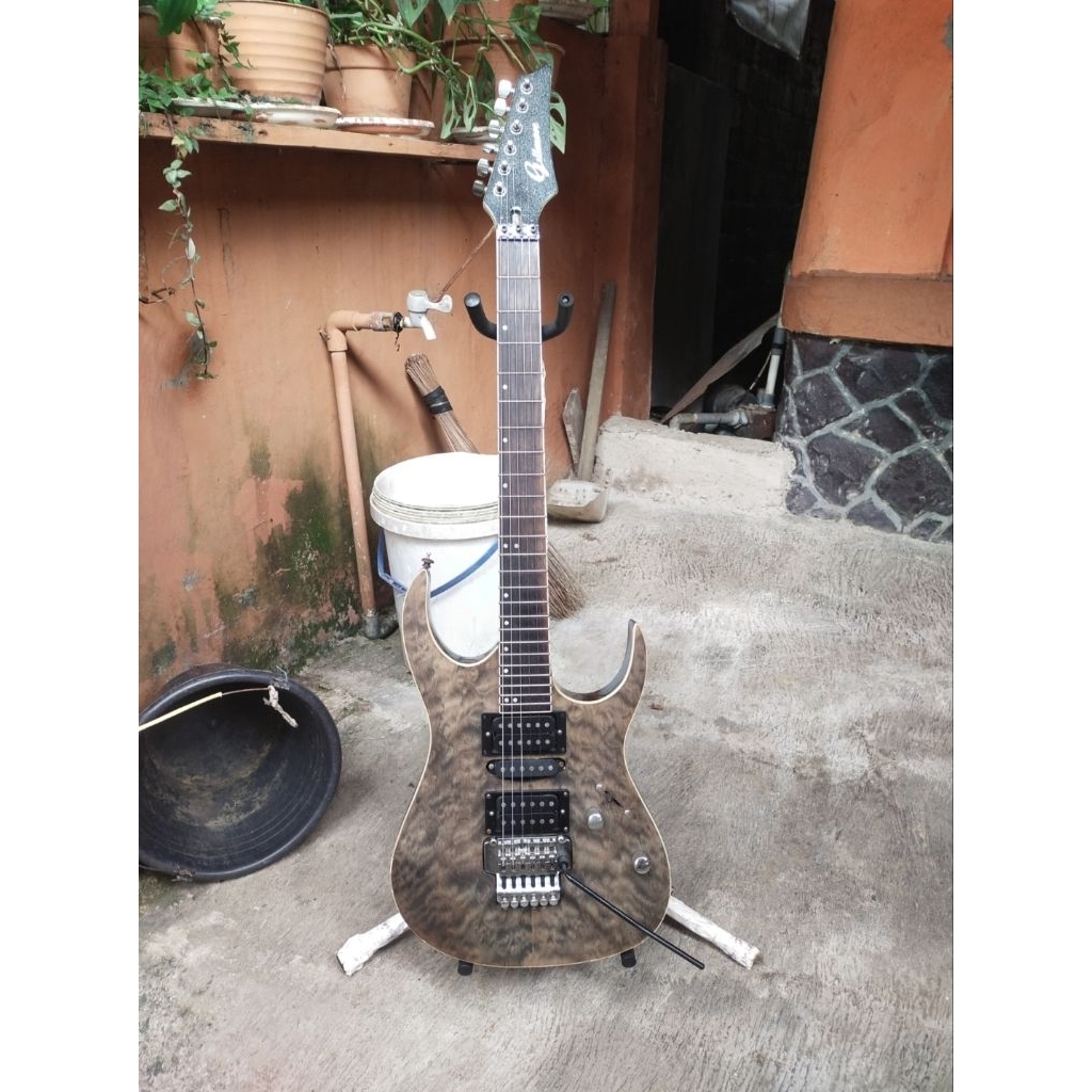 GITAR IBANEZ PREMIUM CUSTOM STANDAR PABRIKAN (bukan Custom rumahan) (Merk pakai Gillmore) Gitar List