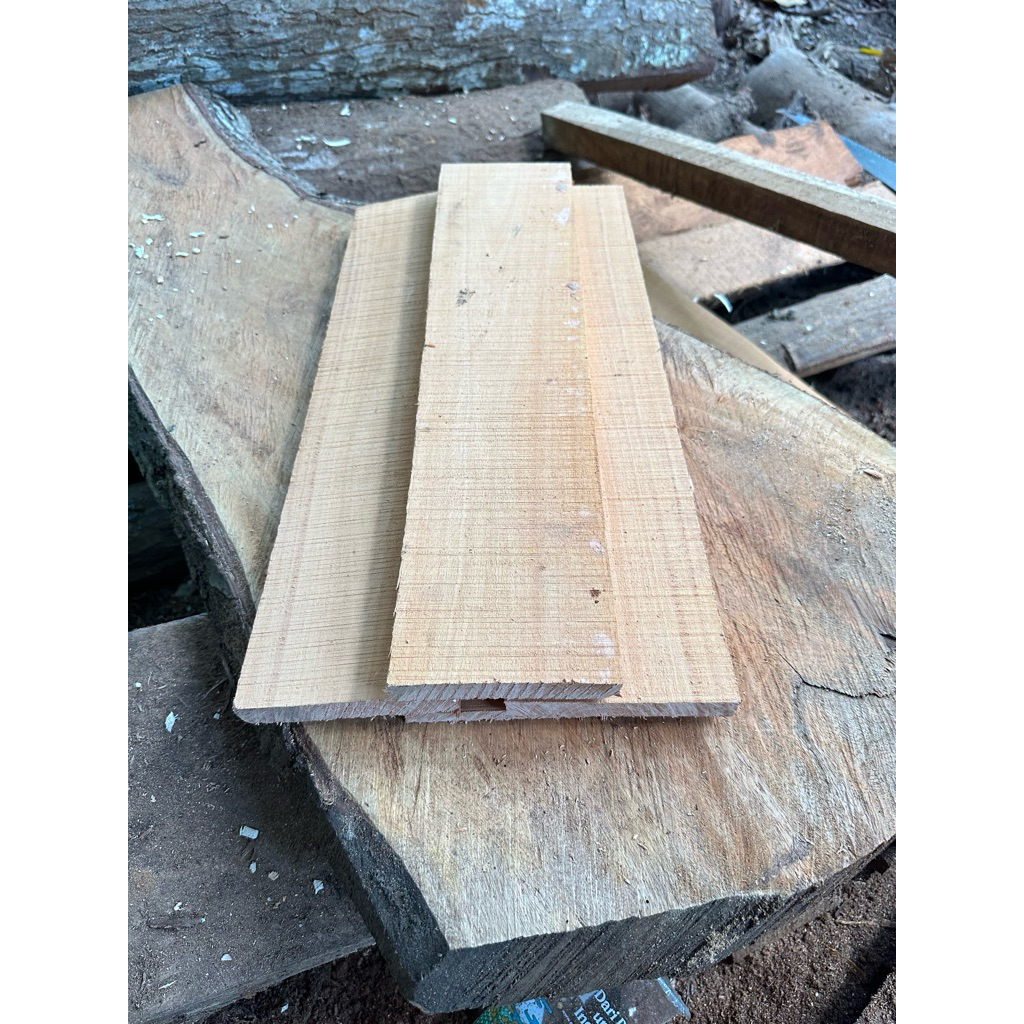 Papan Kayu Mahoni