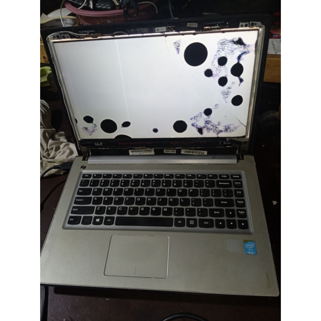laptop Lenovo core i5 gen4