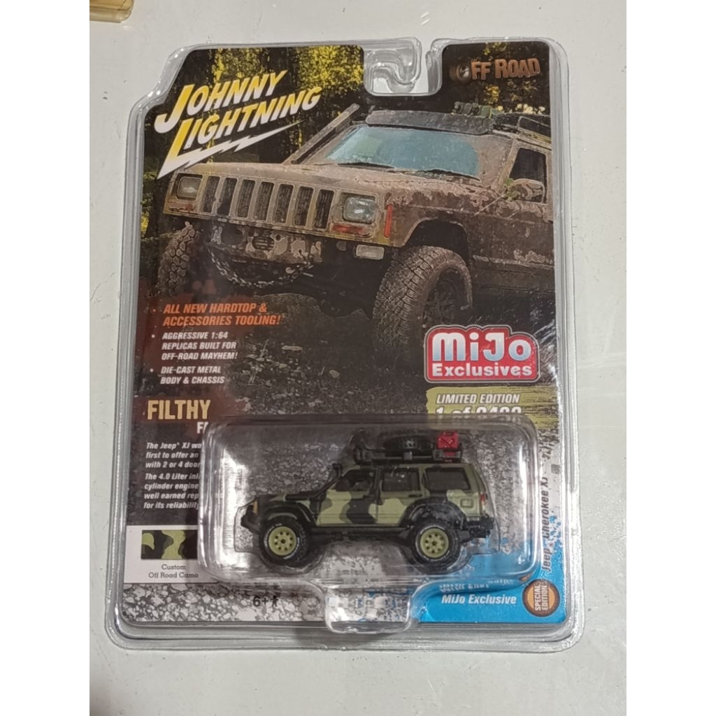 Johnny Lightning Offroad Jeep Cherokee camouflage