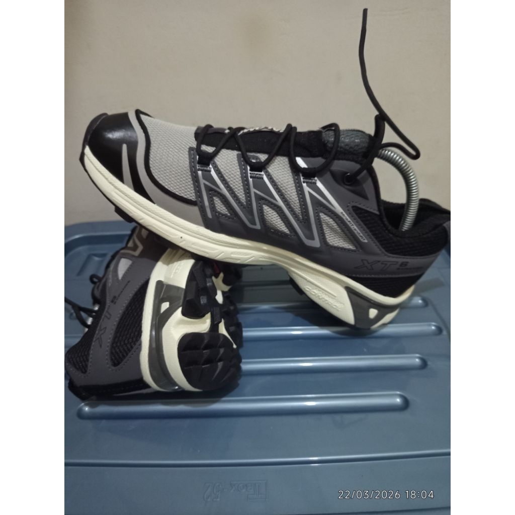 sepatu second outdoor SALOMON size 42 insole 26.5