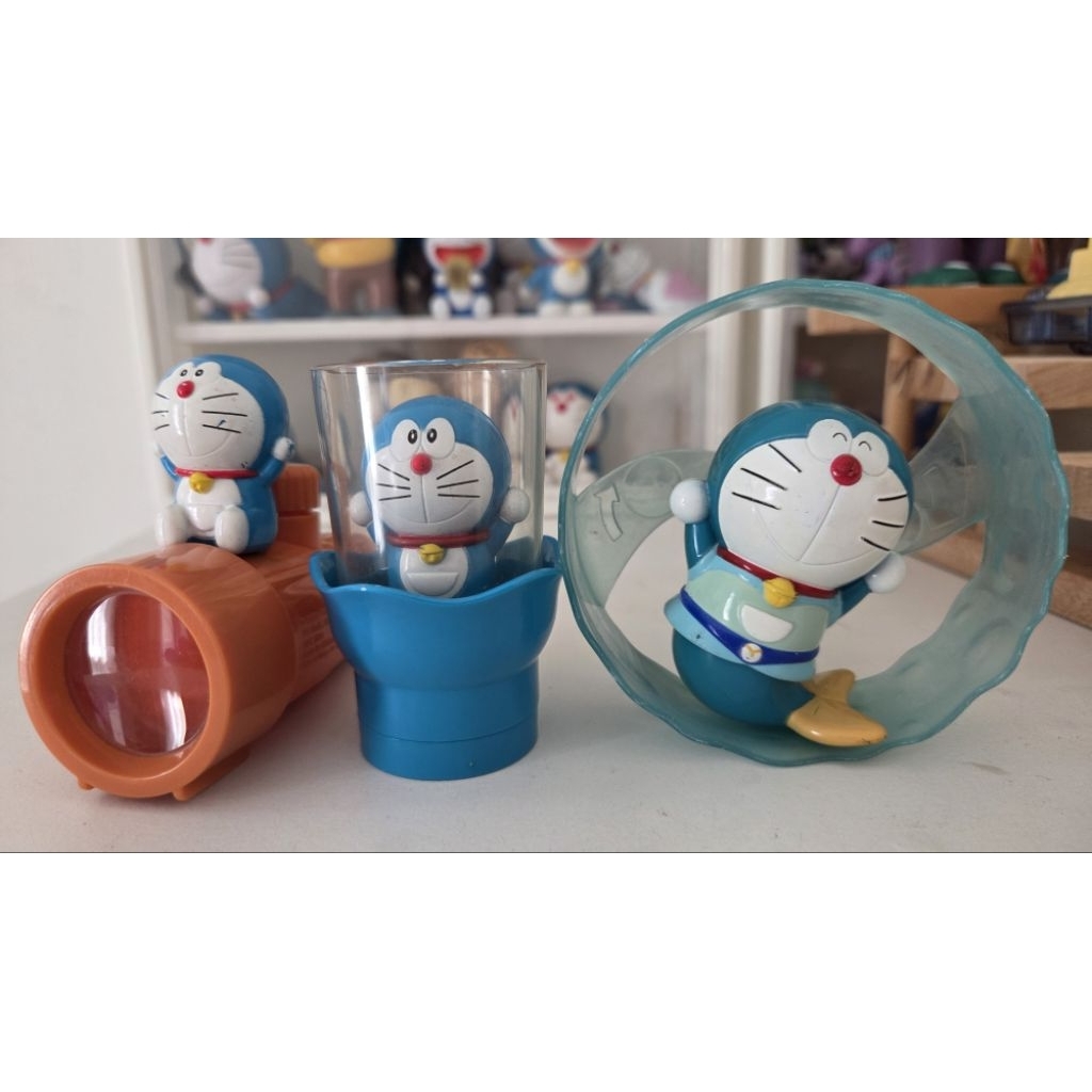 preloved figure doraemon untuk koleksi