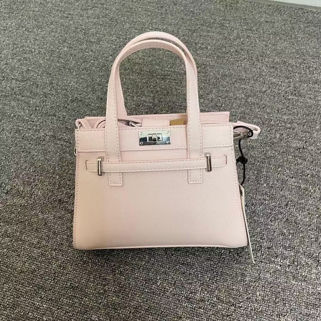 Tas Bershka