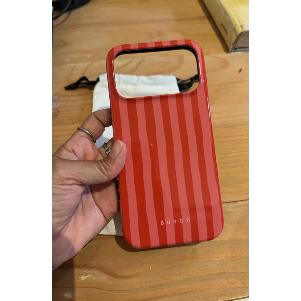 Burga Iphone 17 Pro Max Case