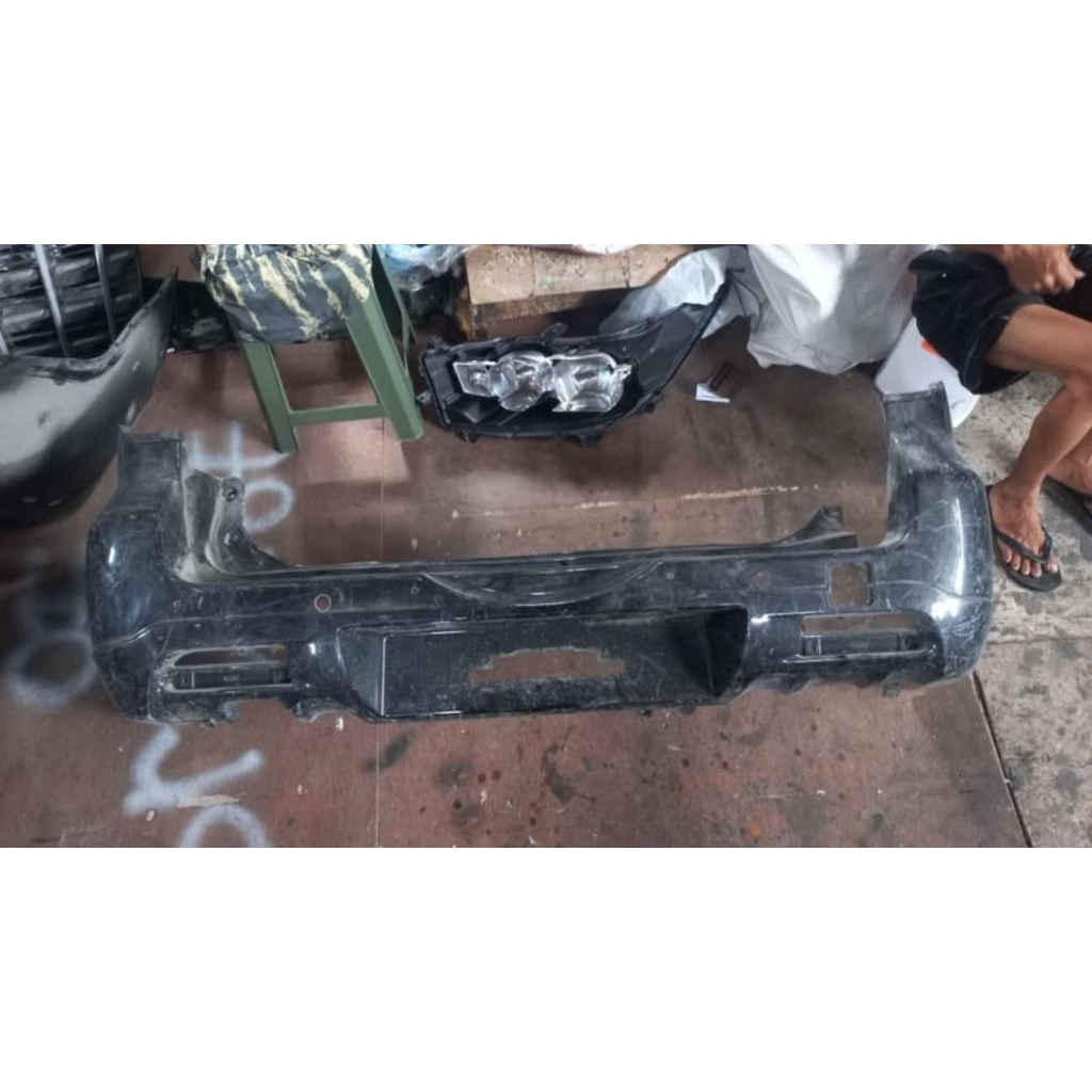 Bemper bumper belakang rush 2012-2015