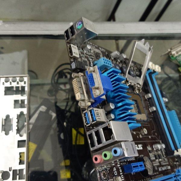 mainboard asus p8h77 v le socket 1155 [ Bergaransi }