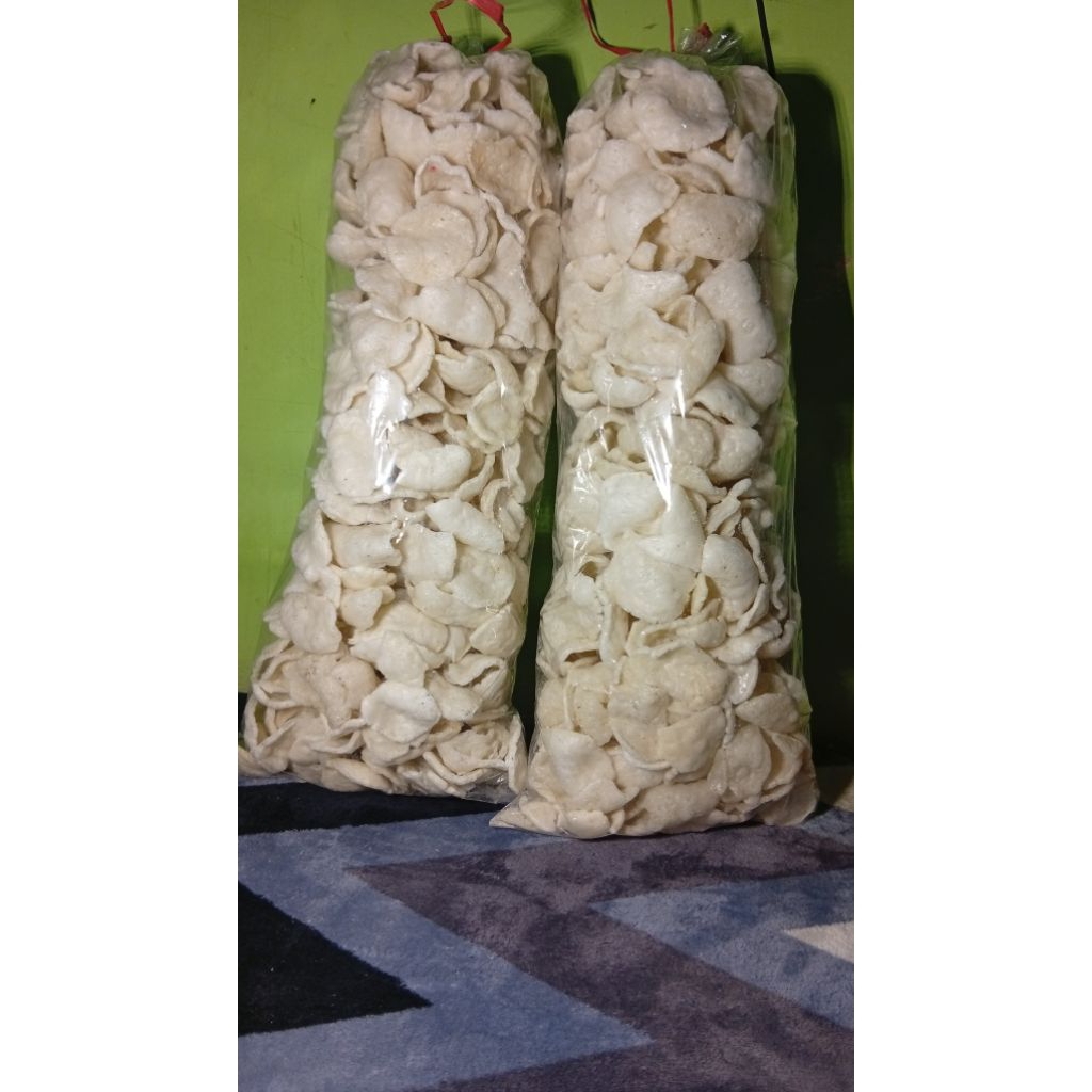 2pcs KRUPUK UPIL/OPAK UPIL GORENG PASIR RASA BAWANG—KHAS KEDIRI