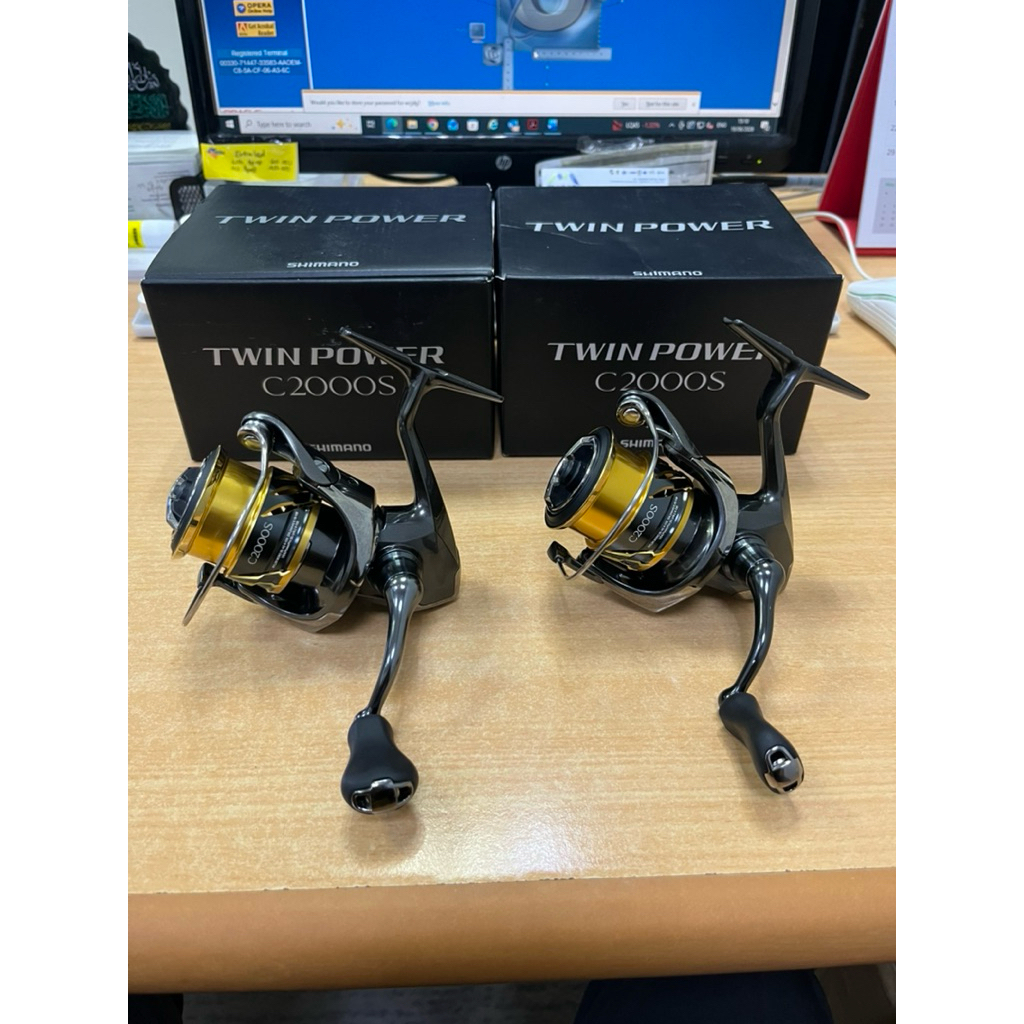 Reel Shimano Twin power C2000S second smooth made in Japan