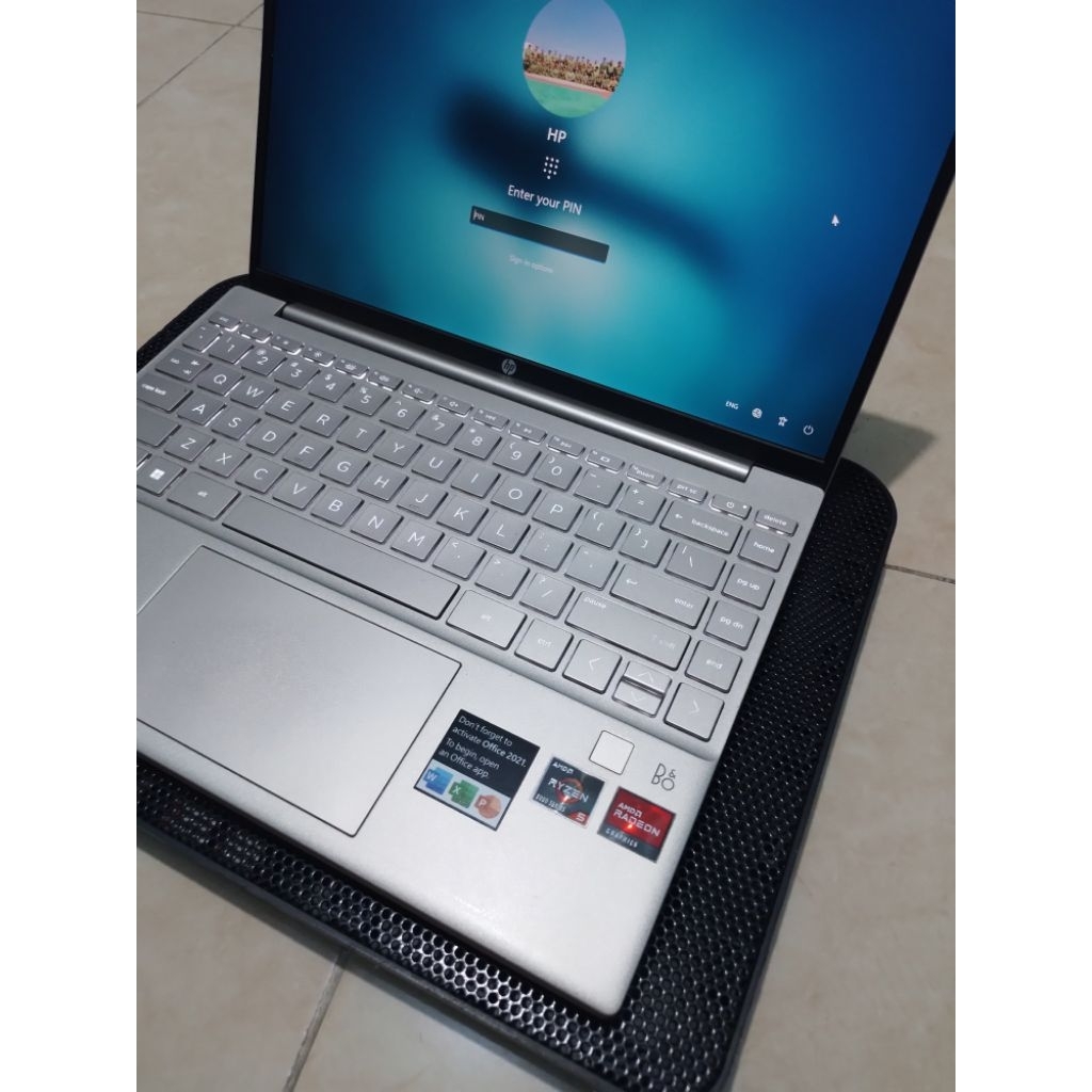 Laptop Hp Pavillion Aero 13 Ryzen 5 5600 slim ringan