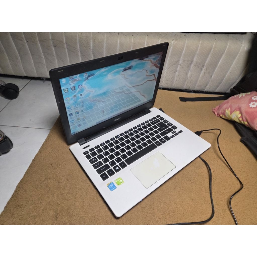 Laptop Acer 2 Juta