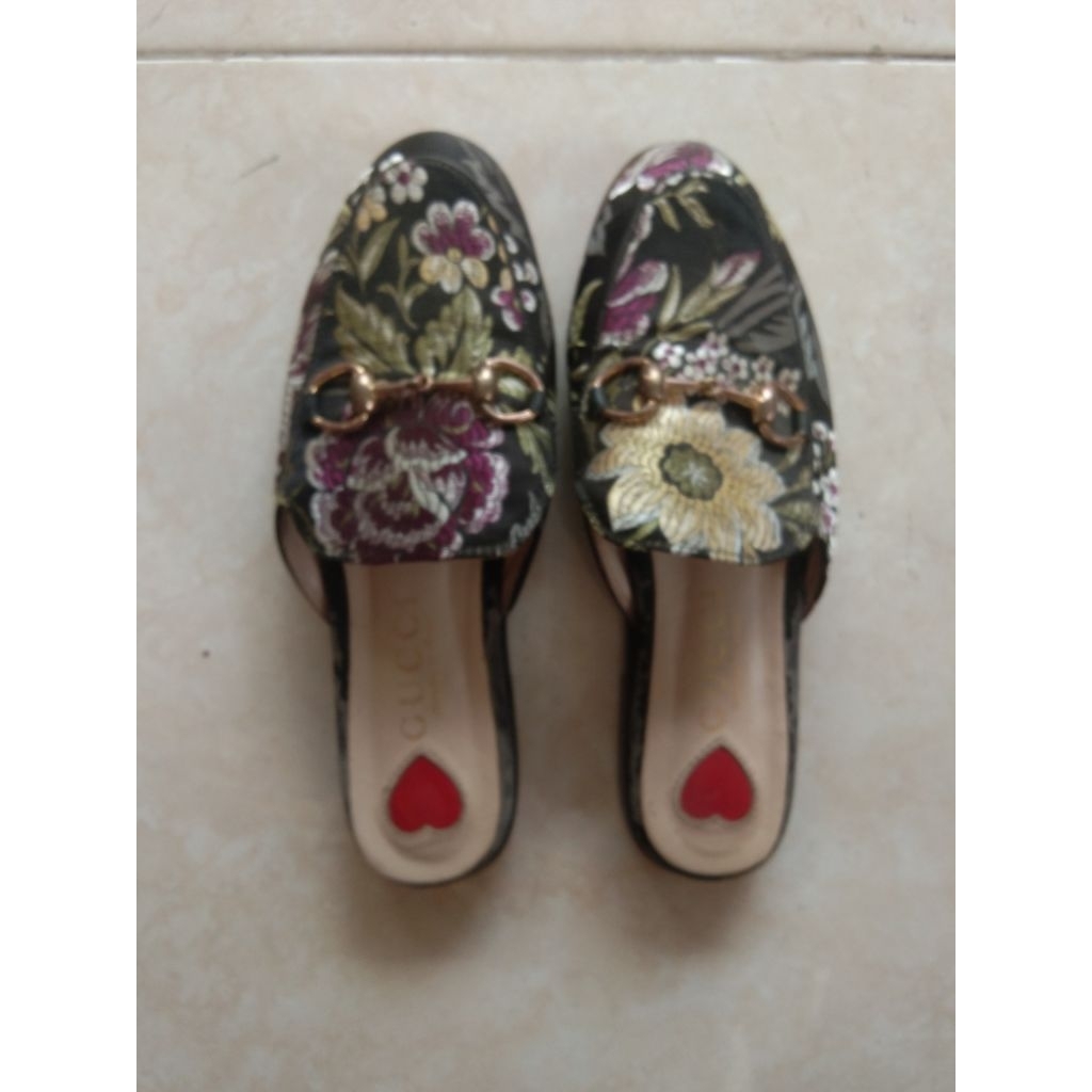 sendal gucci ori preloved