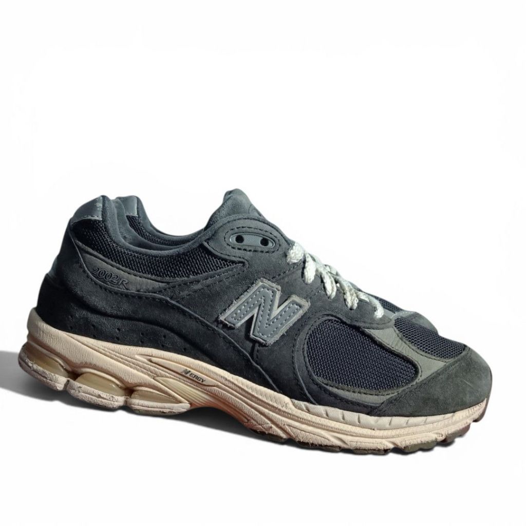 New Balance 2002R Black Dark Grey M2002RHO Ori