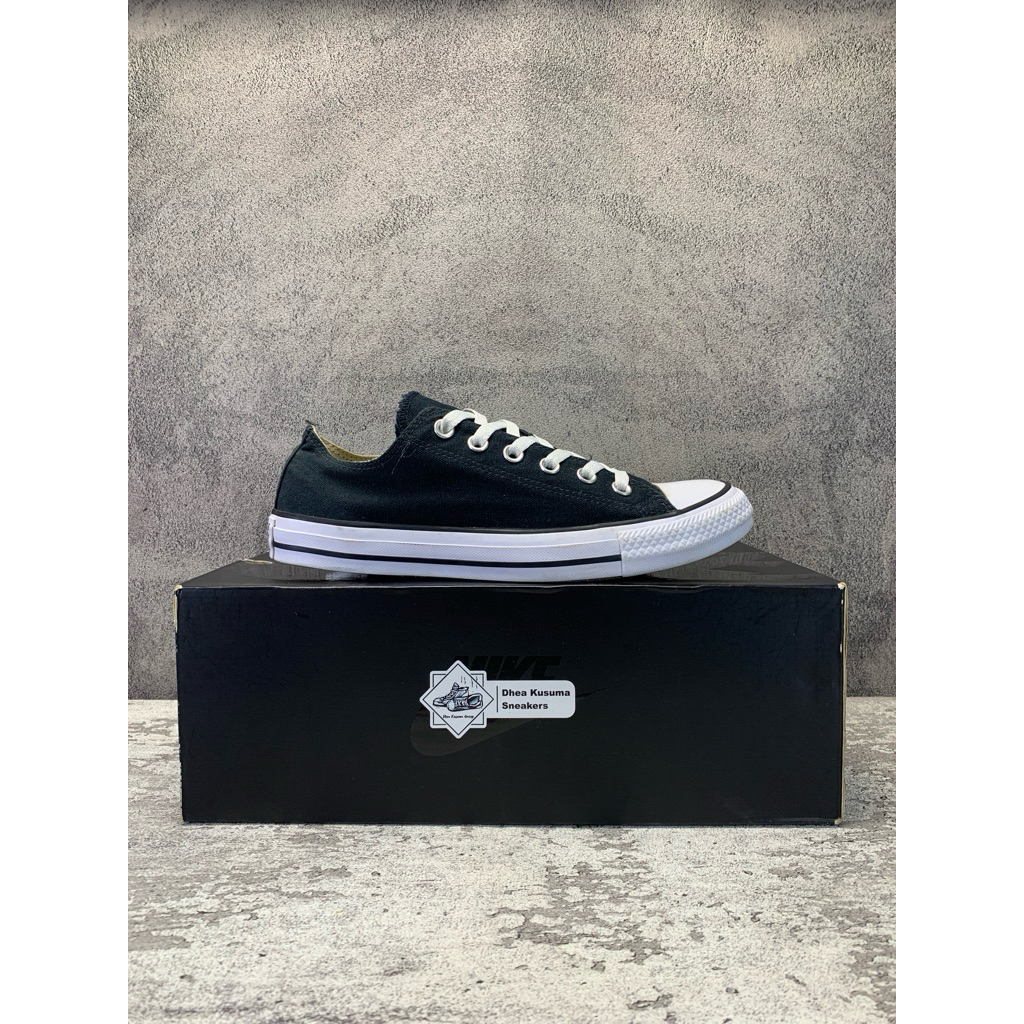 Sepatu Second  Converse Chuck Taylor All Star Low  Size 40 insole 25,5 cm Original Guarantee