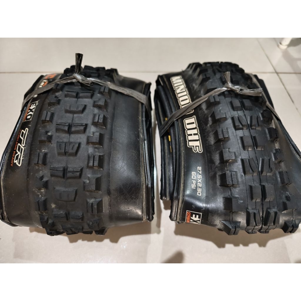 Ban luar sepeda MTB 27.5 x 2.30 Maxxis Minion DHR/DHF ,Kondisi 80% seperti di foto (harga sepasang)