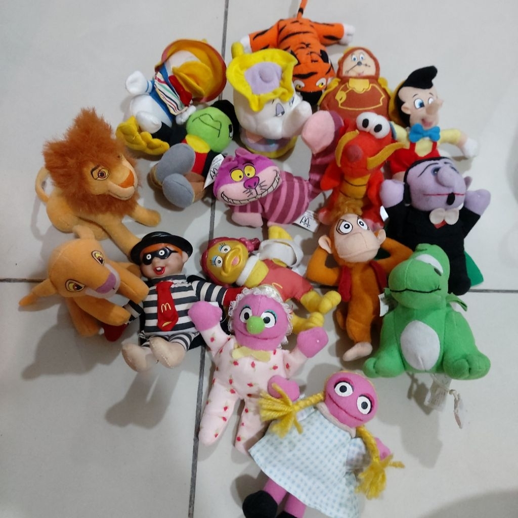 Boneka mcd take all apa adanya
