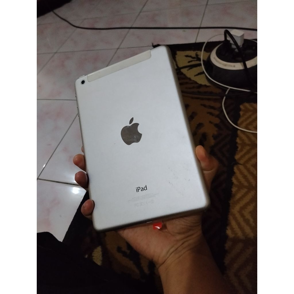 Ipad Mini 1 Minus seperti di foto