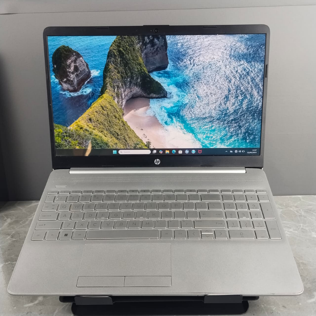 HP 15s-du3xxx Core i3-1115G4 Gen 11 Laptop Kencang untuk Kerja, Kuliah & Multitasking, RAM 8GB, SSD 