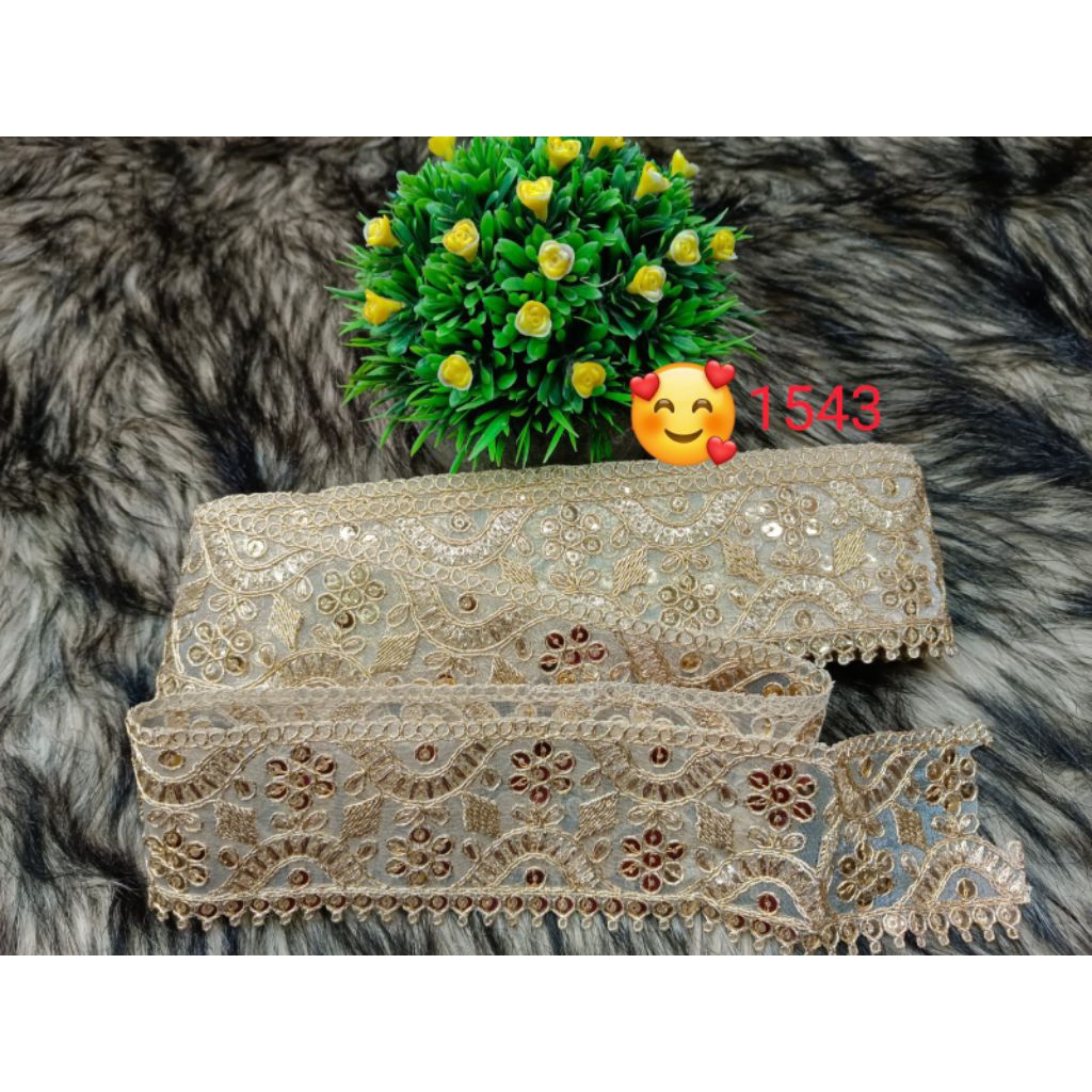 Renda india, Aksesories tambahan baju/selendang india
