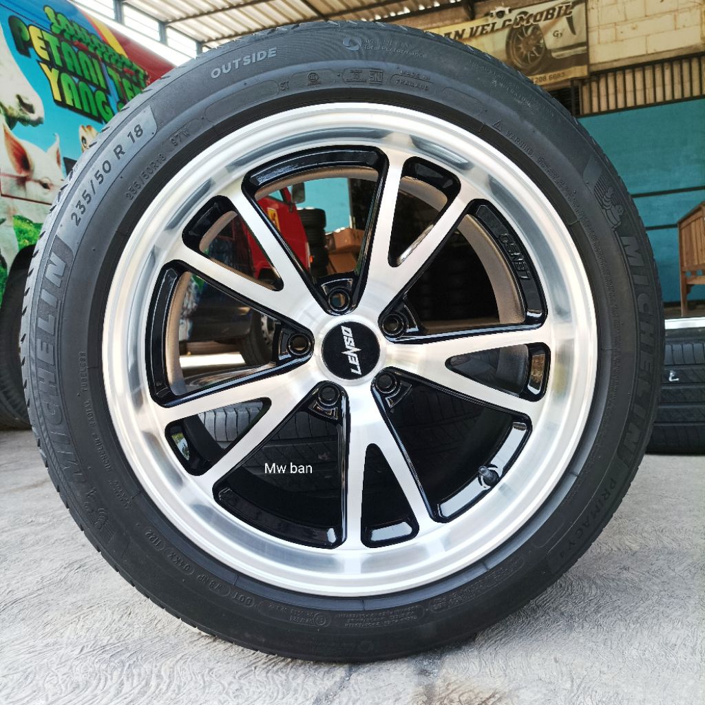 velg lenso r18 pcd 5x114 +ban