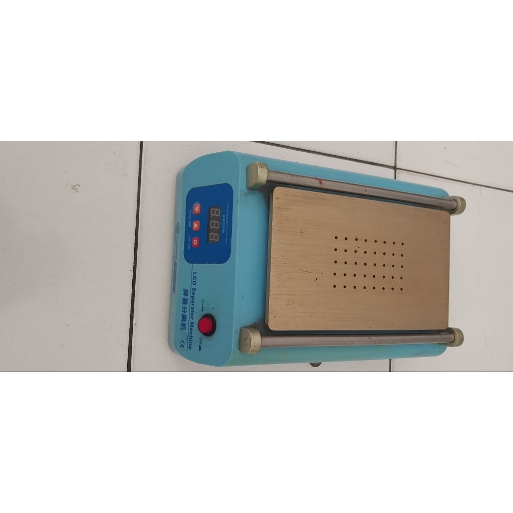 Separator lcd