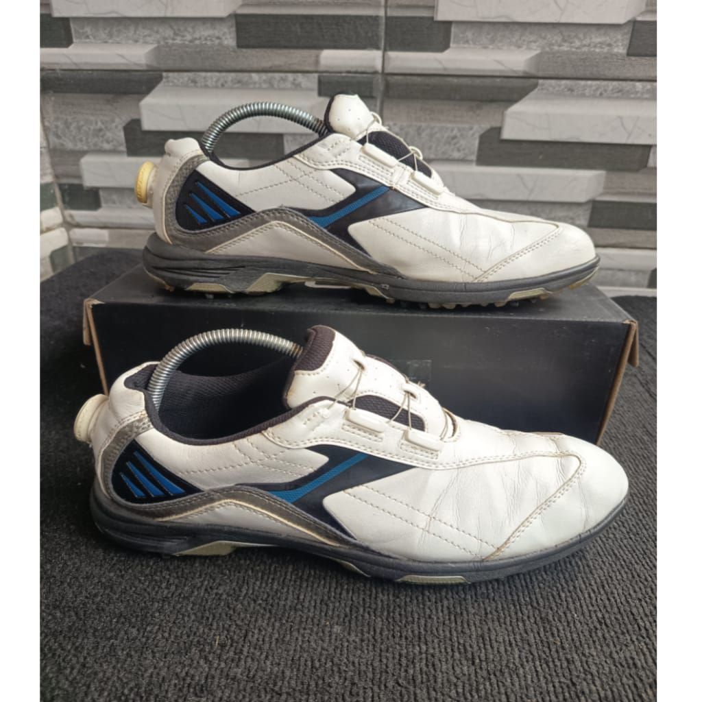 Sepatu/shoes golf Tigora