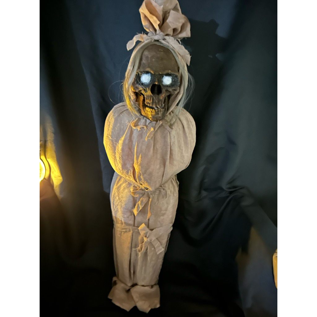 BONEKA POCONG CREEPY