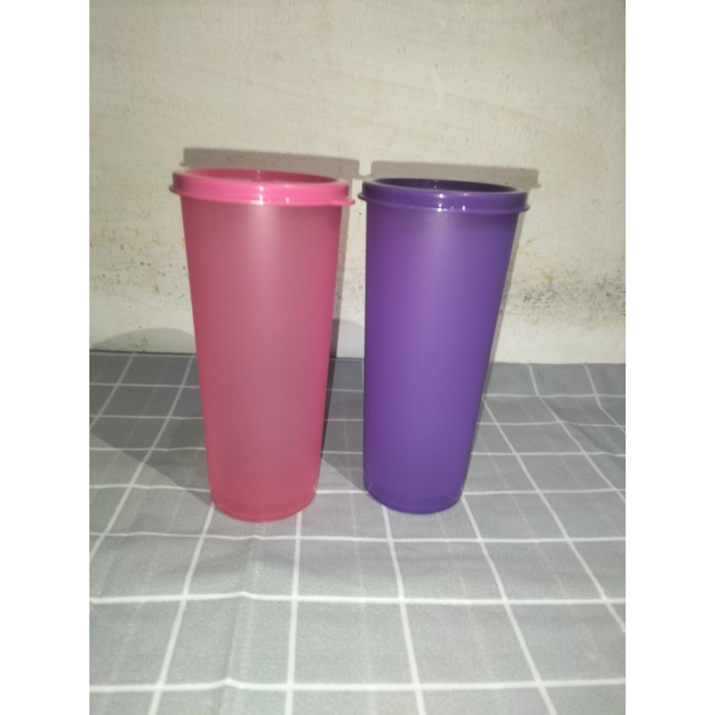 Tupperware Giant Tumbler
