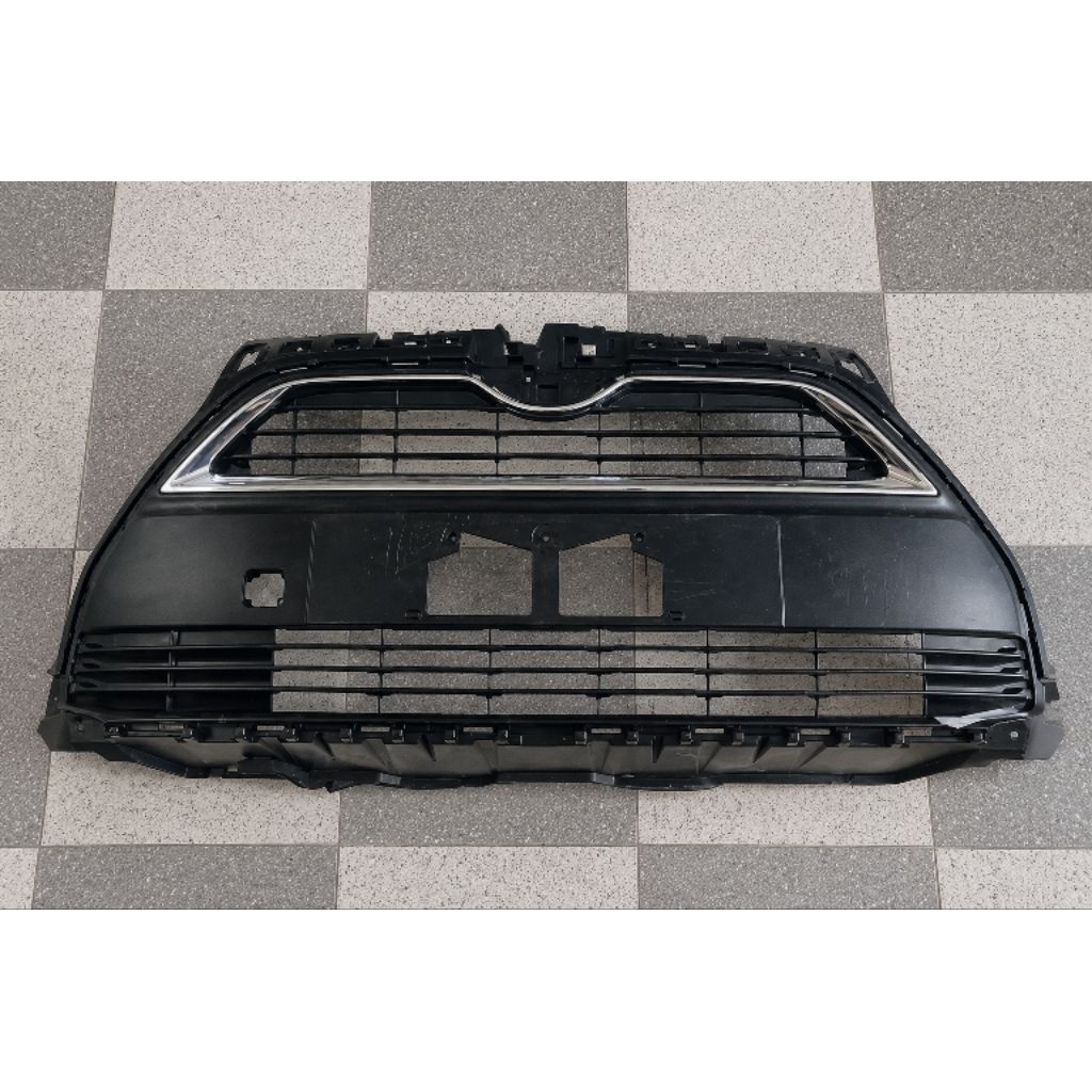 grill gril depan bumper Toyota Sienta Q original