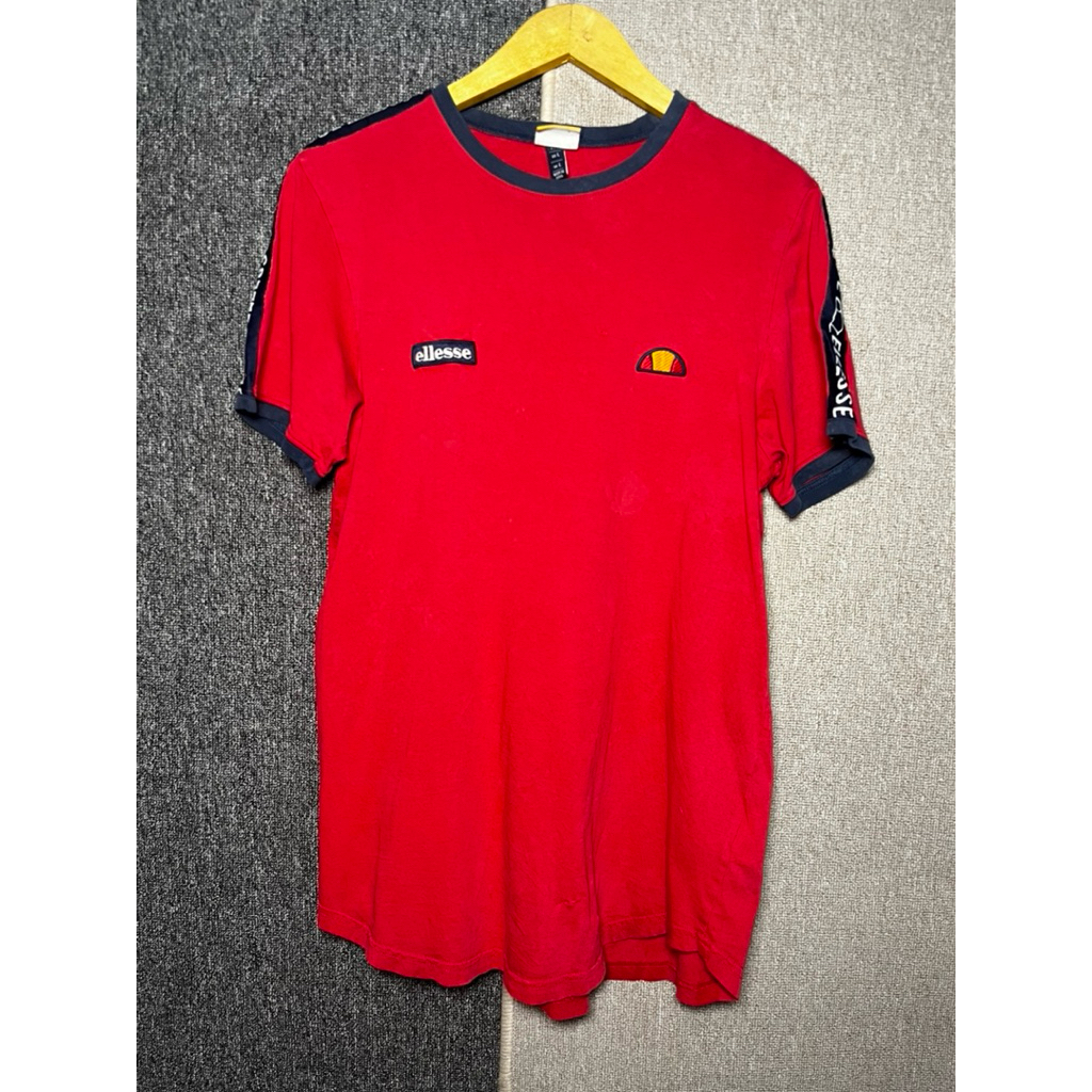 kaos ellese taped