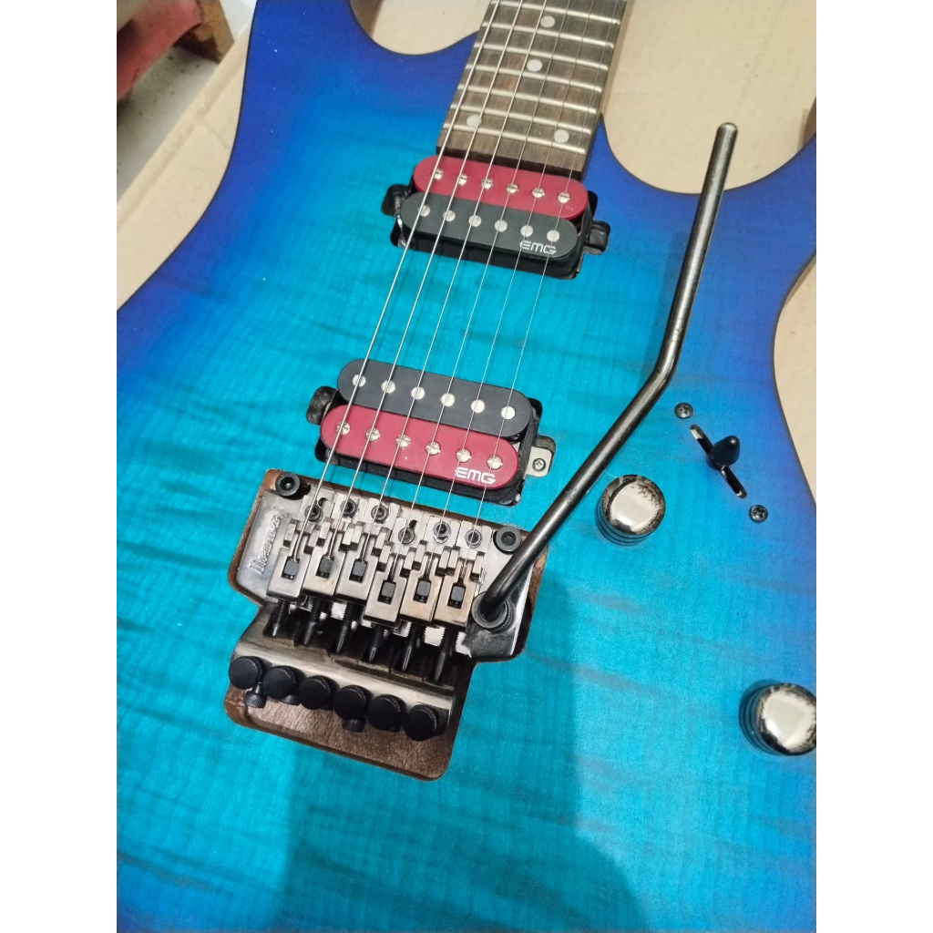 Gitar Ibanez RG New Custom Aktif
