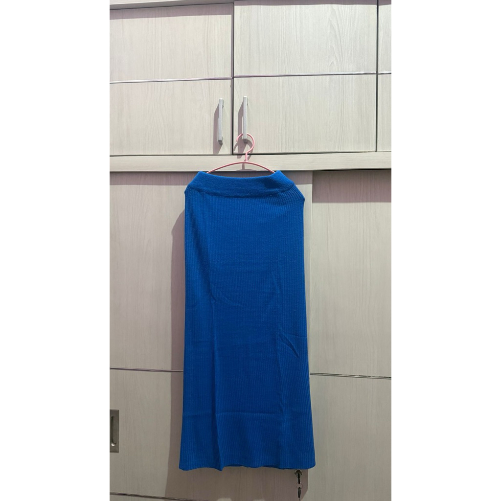 Rok Knit Span (Biru elektrik)