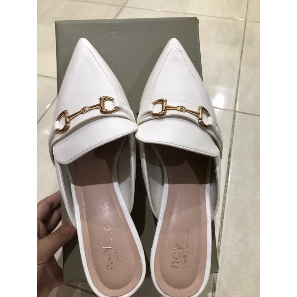 Preloved Sepatu Wanita / Heels NCY