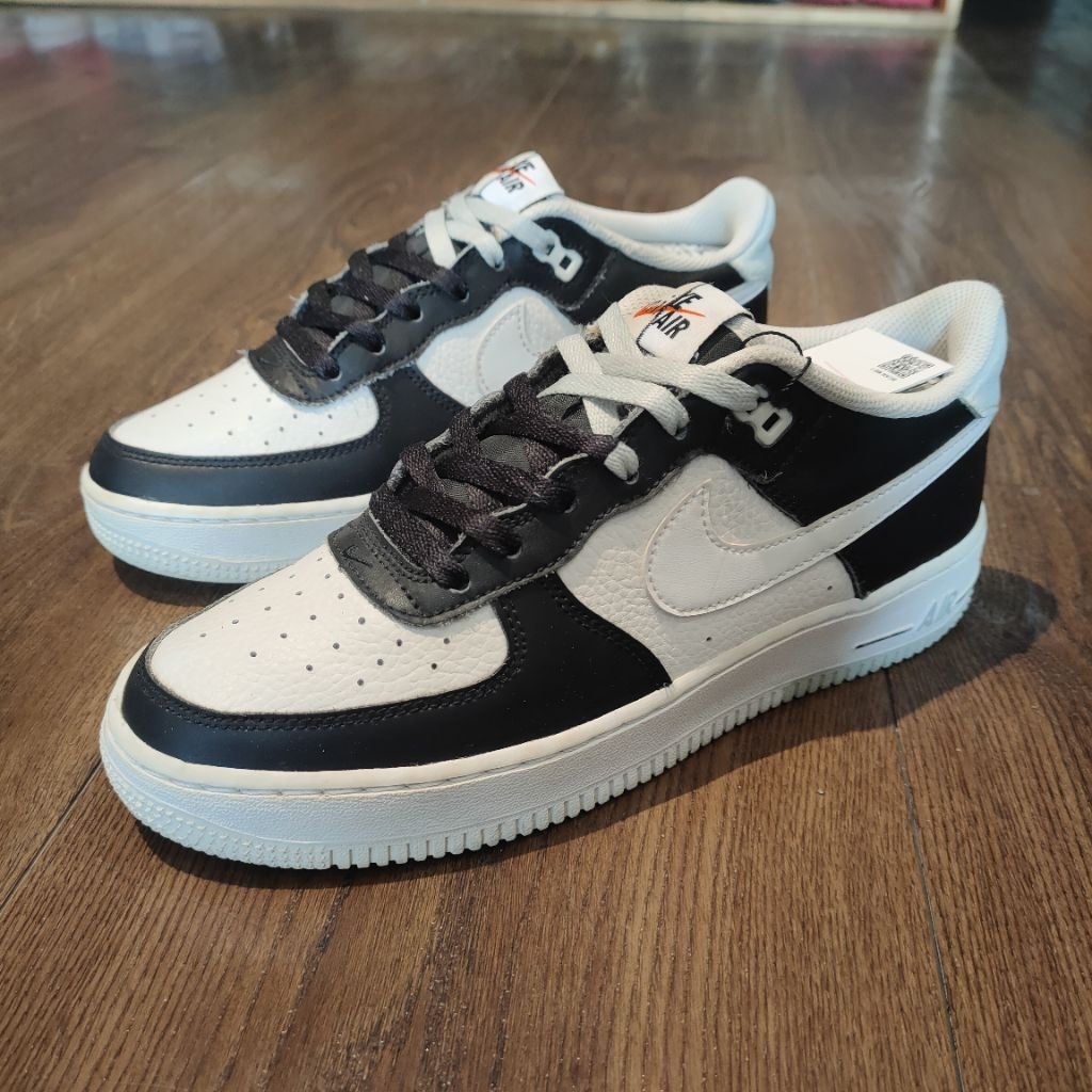 (Preloved) Sepatu Nike AF1 LV8 Size 40