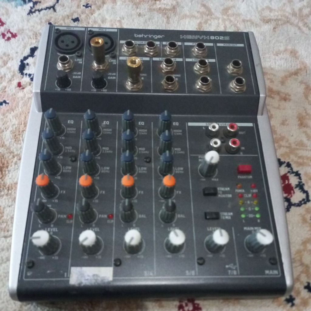mixer behringer xenyx 802S second /bekas