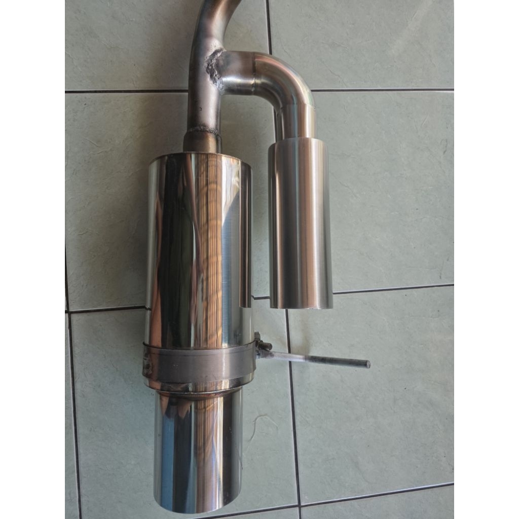 bolt on altis 2004