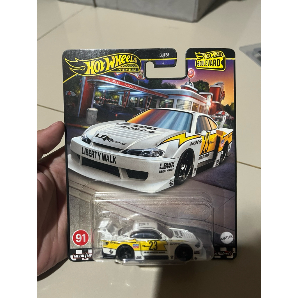 Nissan LBWK Silvia