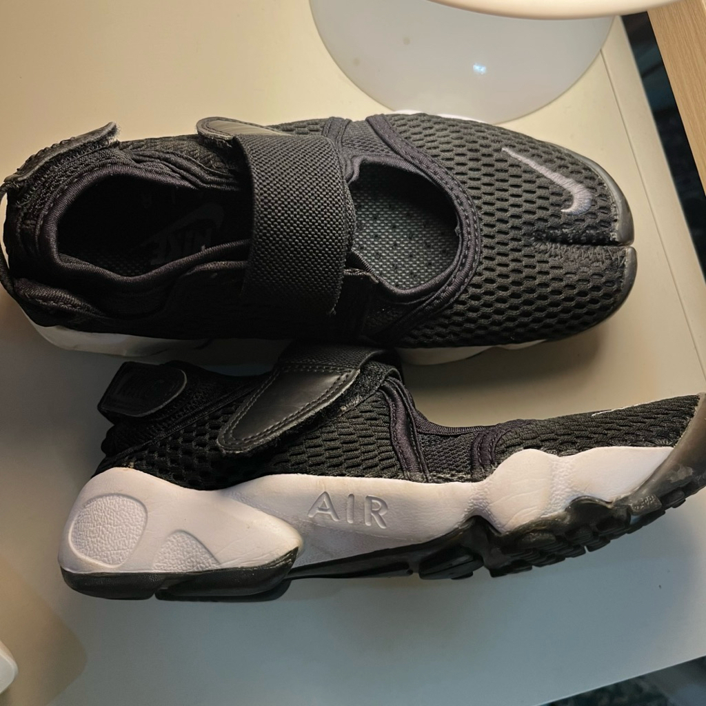 Sepatu Nike Air Rift Second