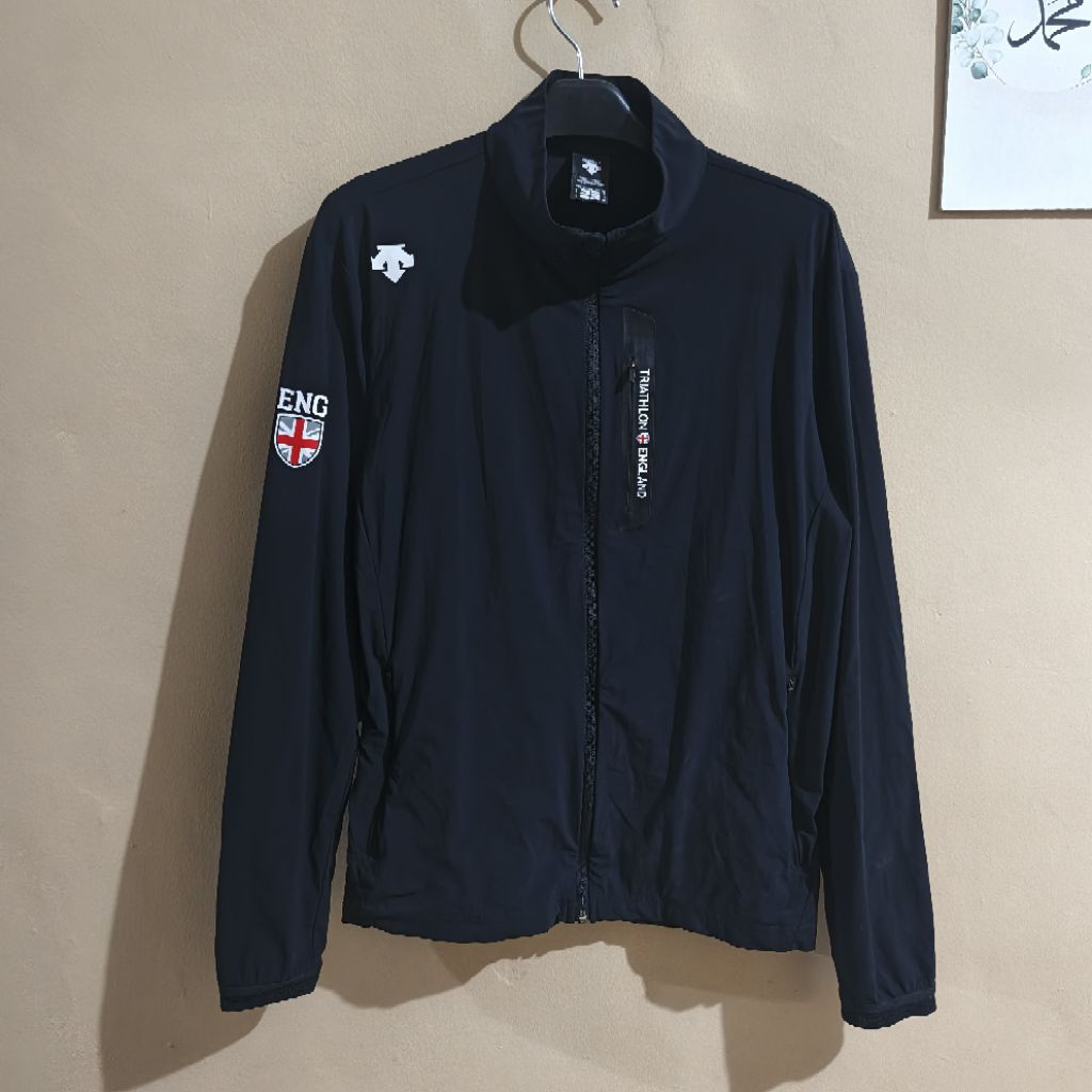 descente triathlon england jacket