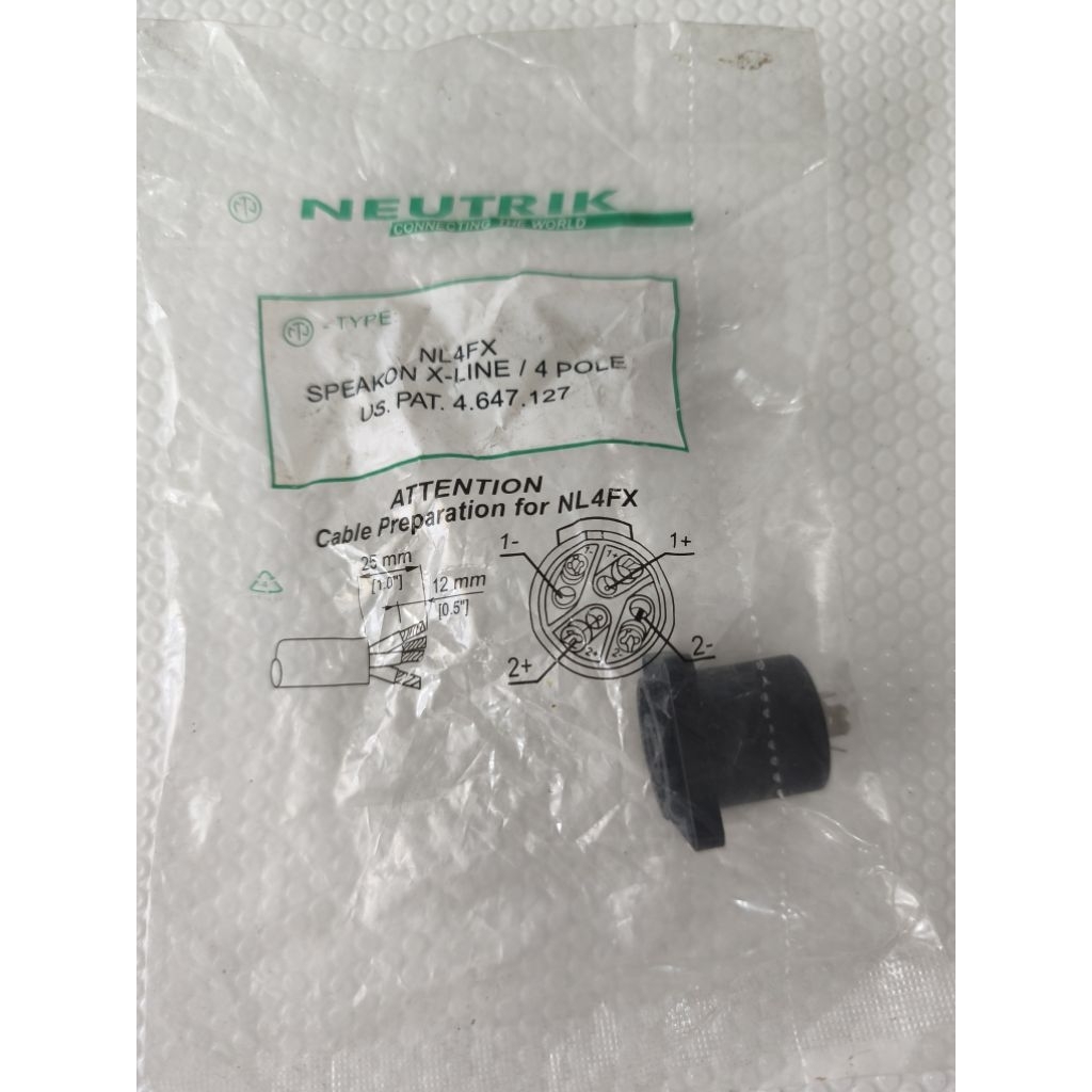 soket socket spicorn speakon spikon Neutrik hitam