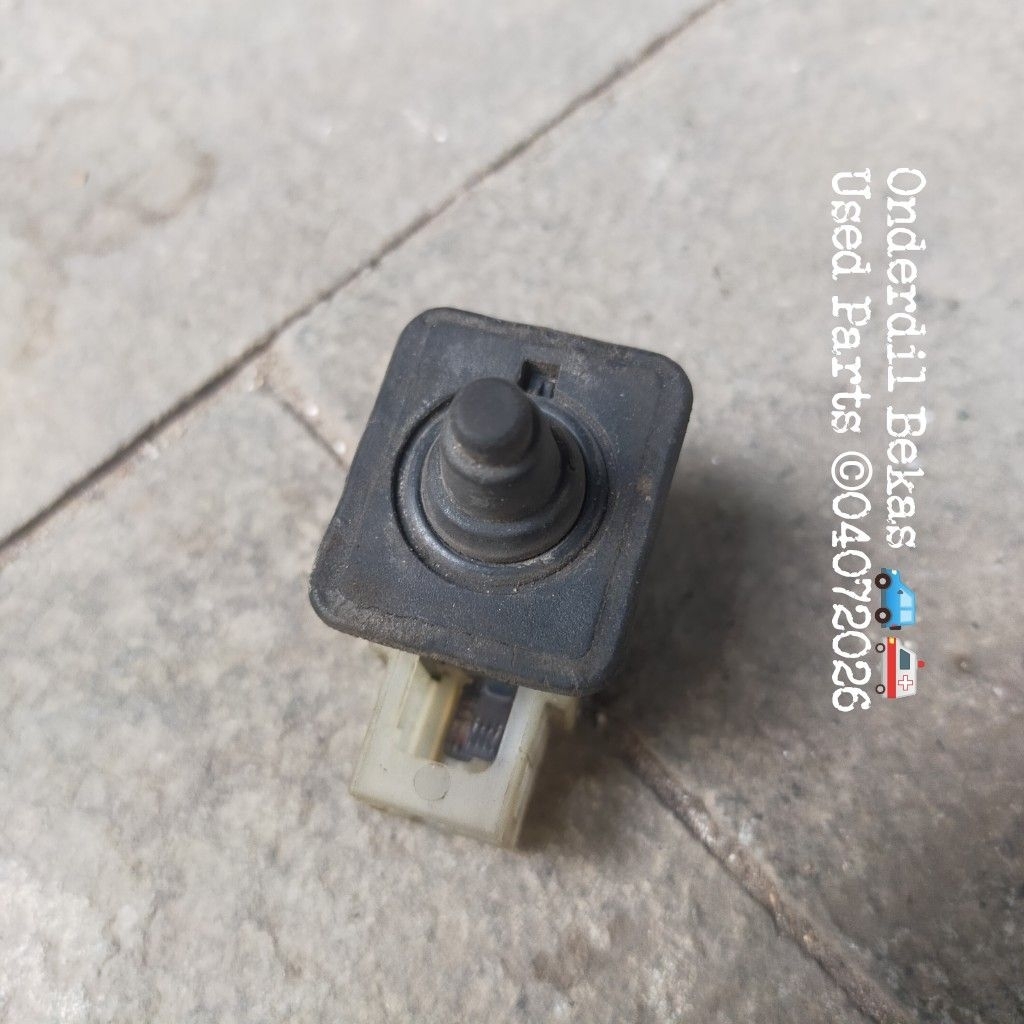 Genuine Mercedes-Benz Door Contact Switch W168