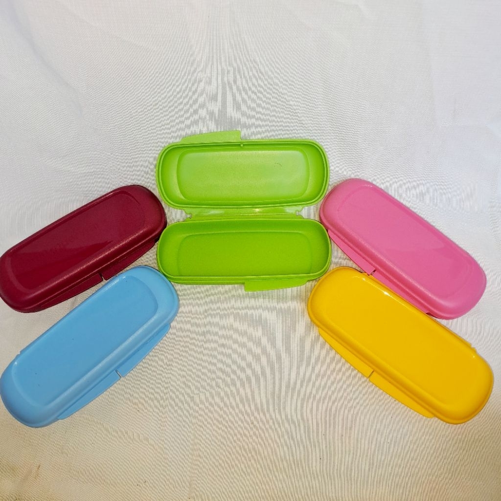 Tupperware T Bar Keeper / Cutlery Case