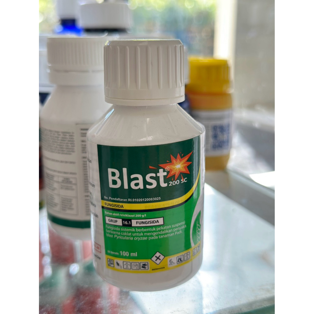 Fungisida BLAST 100 ml Efektif Mengendalikan Blast dan Patah Leher Padi