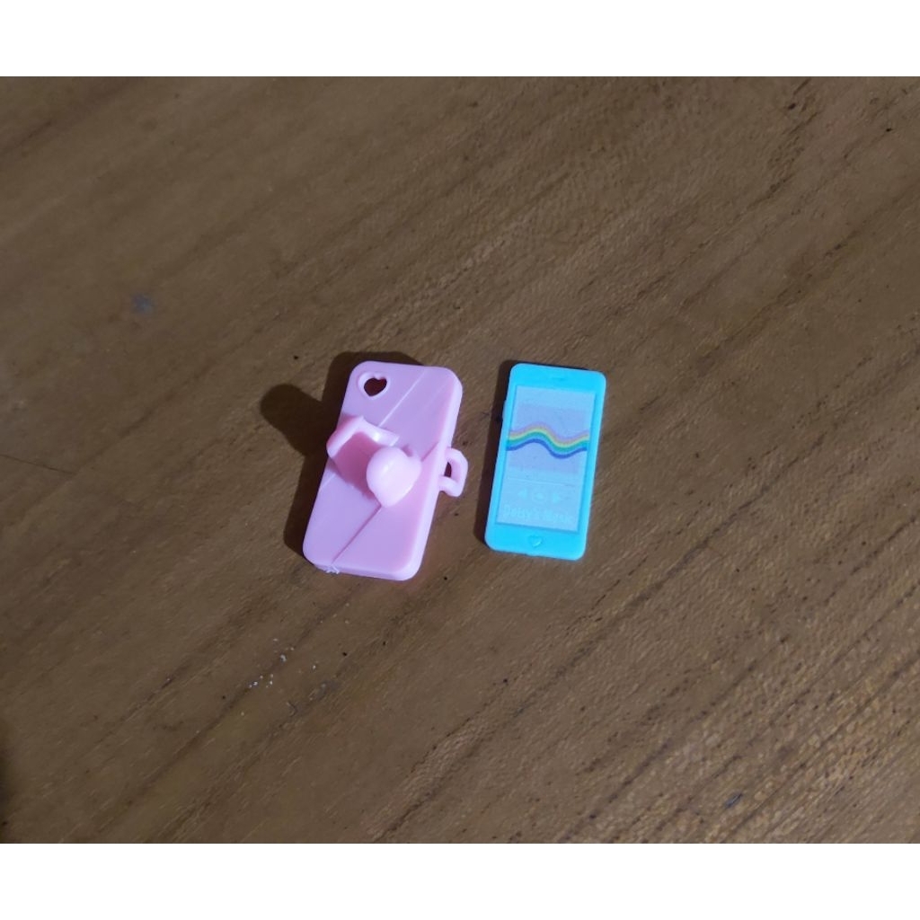 Aksesoris/Stuff/Perlengkapan Boneka Barbie-Case & Hp Barbie(Baca deskripsi)