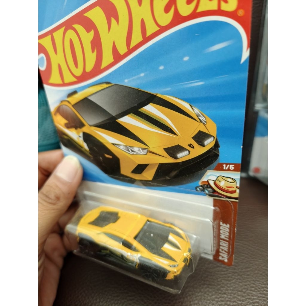 hot wheels Lamborghini huracan sterrato