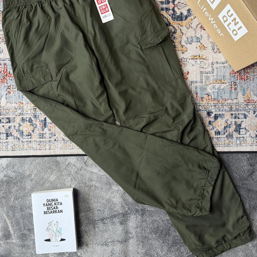 Uniqlo Cargo Warm Lined Pants Celana Panjang Joger Balon Parasut Outdoor L Hitam