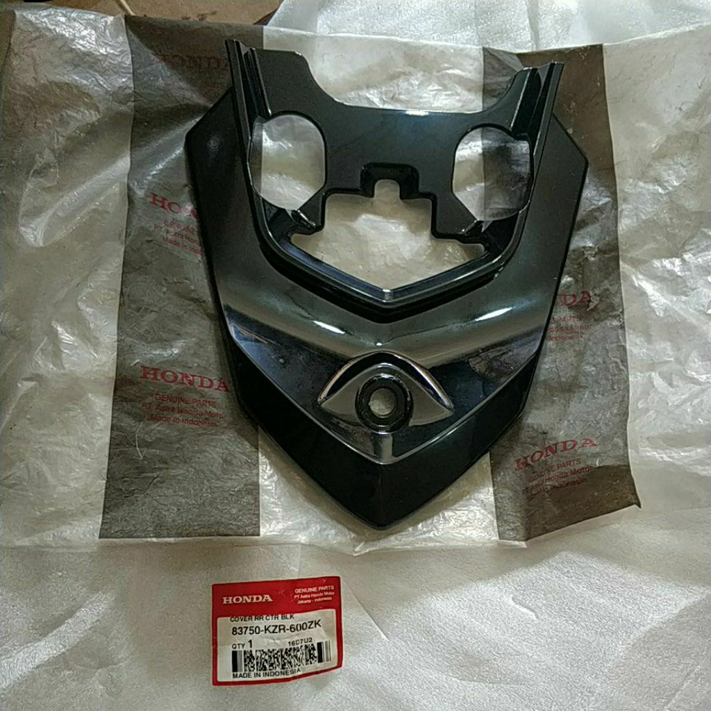 COVER SAMBUNGAN BODY BELAKANG VARIO 83750-KZR-600ZK ORI YGP